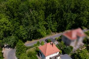***Wohnen am Waldrand – mit Pool und traumhaftem Ausblick*** – Die vollständige Adresse der Immobilie erhältst du vom Anbieter., 1326 Bühlau/Weißer Hirsch, Dresden – Vorschaubild 10