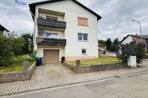 Zweifamilienhaus mit Entwicklungspotenzial und großer Garage in Thaleischweiler-Fröschen – Beethovenstraße 35, 66987 Thaleischweiler-Fröschen – Vorschaubild 3