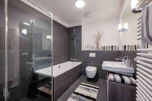 Altbau-Highlight Charlottenburg – hochwertige Wohnung mit großzügiger Terrasse – Die vollständige Adresse der Immobilie erhältst du vom Anbieter., 14059 Charlottenburg, Berlin – Vorschaubild 7