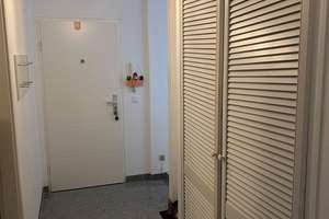 Geschmackvolle 3-Zimmer-Wohnung mit gehobener Innenausstattung mit Balkon in München Perlach – Alfred-Neumann-Anger 14, 81737 Neuperlach, München – Vorschaubild 2