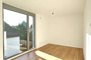 Neuwertige und hochwertige Doppelhaushälfte in ruhiger Villen-Wohnlage  – An der Schwedenschanze 69a, 90455 Kornburg, Worzeldorf, Nürnberg – Vorschaubild 12