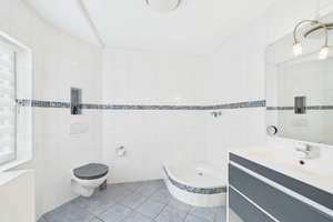 Kernsaniertes Fachwerkhaus mit Pool, großes Carport und traumhaftem Garten in Salzgitter-Lichtenberg – 38228 Lichtenberg, Salzgitter – Vorschaubild 13
