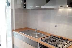3-ZKB, Balkon, Laminat, Wa-Bad m. Fenster, EBK, hell u. gemütlich – Hallerstr. 15, 30161 Oststadt, Hannover – Vorschaubild 5