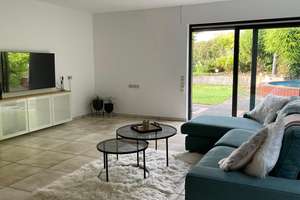 Lichtdurchflutete  120qm-Wohnung mit Garten & Pool in Königswinter