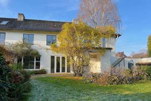 Düsternbrook - Stadthaus mit Gartenidylle – Die vollständige Adresse der Immobilie erhältst du vom Anbieter., 24105 Düsternbrook, Kiel – Vorschaubild 1