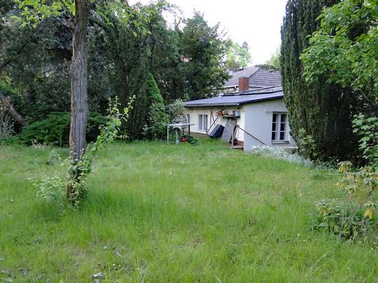 Großes Baugrundstück in schöner Wohnlage - Bild 7
