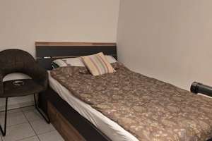 Viel Platz für den Alltag in diesem Haus in München-Moosach – Die vollständige Adresse der Immobilie erhältst du vom Anbieter., 80993 Alt-Moosach, München – Vorschaubild 12
