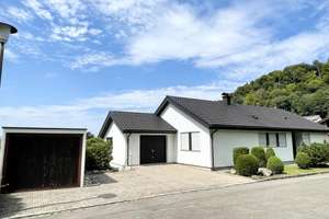 Sehr großes Einfamilienhaus mit unverbaubarer Aussichtslage in Grenzach – Die vollständige Adresse der Immobilie erhältst du vom Anbieter., 79639 Grenzach-Wyhlen – Vorschaubild 2