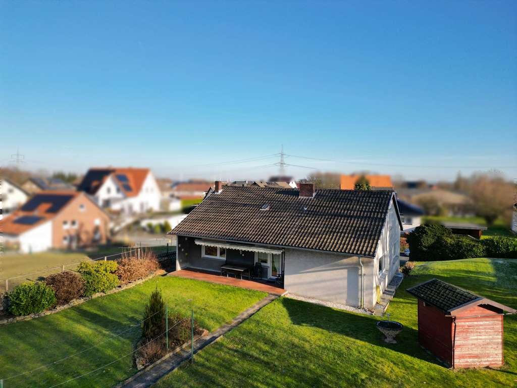 Immobilie in Ense - Zentral gelegenes, solides Wohnhaus auf großem Grundstück in Ense-Höingen - Bild 0