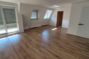 Schicke 3 Zimmer Wohnung im Dachgeschoss mit Balkon – Deubener Straße 33, 1159 Löbtau-Süd, Dresden – Vorschaubild 10