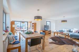 Klassik trifft Moderne! Sanierte Villa mit großem Grundstück in ausgesuchter Lage. – Die vollständige Adresse der Immobilie erhältst du vom Anbieter., 84307 Eggenfelden – Vorschaubild 8