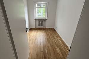 Modernisierte Wohnung mit Balkon – Becker-Gundahl-Str. 30, 81479 Solln, München – Vorschaubild 11