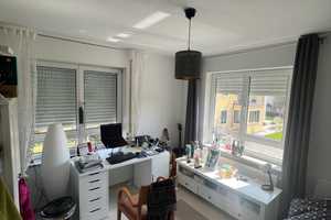 TAUSCHWOHNUNG - Helles Zimmer in internationaler 5er-WG mit Garten – zentrale Lage, naturnah