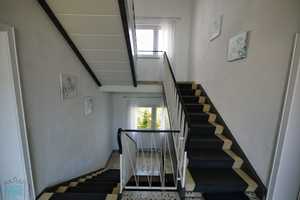 ***Wohnen mit Stil: Erdgeschosswohnung mit Balkon, Garten und Garage – Wuppertal – Vorschaubild 2