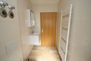 Zweifamilienhaus mit großzügigem Grundstück und Entwicklungspotential in Frankfurt-Harheim – 60437 Harheim, Frankfurt am Main – Vorschaubild 25
