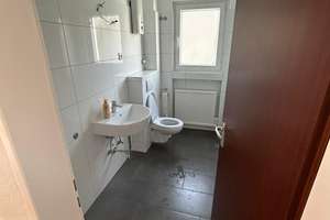Lebendiges Umfeld: 3-Zimmer-Wohnung in Essen-Steele – Hellweg 8A, 45276 Steele, Essen – Vorschaubild 4
