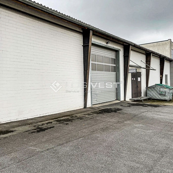 Attraktive Produktions- und Lagerhalle ab sofort !!