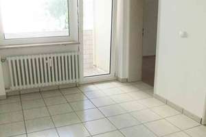 Großzügige 3,5-Zimmer-Wohnung mit 2 Balkonen, Regensburg-West – Die vollständige Adresse der Immobilie erhältst du vom Anbieter., 93049 Westenviertel, Regensburg – Vorschaubild 6