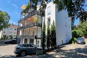 Exklusive 3 Zimmer Wohnung im beliebten Komponistenviertel