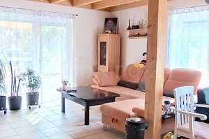 EINFAMILIENHAUS INKL. PHOTOVOLTAIK UND GARAGE IN TOP WALDRANDLAGE! – Fürth (Kreis) – Vorschaubild 3
