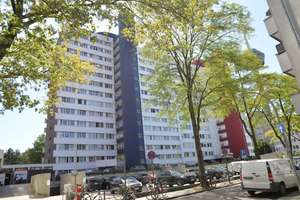 2 Zimmer Wohnung zum Verkauf in Neuehrenfeld – Graeffstrasse 3, 50823 Neuehrenfeld, Köln – Vorschaubild 1