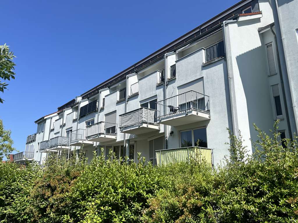 Charmante 2-Zimmer-Wohnung mit Balkon im beliebten Toskanaviertel von Dörfles-Esbach