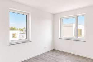 FN - Windhag
3- Zimmer- Penthouse mit atemberaubender Sicht auf den Bodensee und die Berge! – Die vollständige Adresse der Immobilie erhältst du vom Anbieter., 88045 Friedrichshafen – Vorschaubild 5