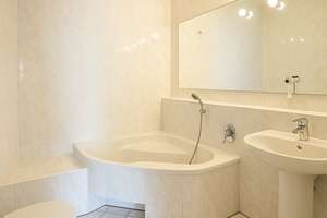 Property thumbnail 9