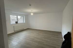 Charmante 1-Zimmer-Wohnung in Köln-Neuehrenfeld mit hochwertiger Maßküche – Die vollständige Adresse der Immobilie erhältst du vom Anbieter., 50825 Neuehrenfeld, Köln – Vorschaubild 2