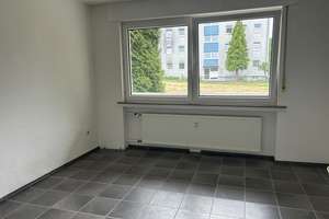 Gepflegte 3-Zimmer-Wohnung mit großem Balkon in Dortmund-Hombruch – Solbergweg 82, 44225 Barop, Dortmund – Vorschaubild 2