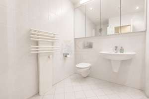 WIESBADEN: HELLE 3 ZIMMER WOHNUNG IM ZENTRUM MIT BALKON UND STELLPLATZ – 65185 Mitte, Wiesbaden – Vorschaubild 6