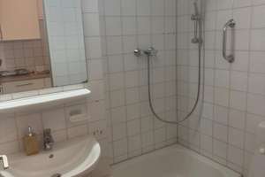 Gepflegte möbil. 1-Zimmer-Wohnung in Düsseldorf
