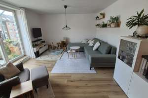 Helle 3-Zimmer-Wohnung mit Südostbalkon und Tiefgaragenstellplatz in Köln-Bickendorf – Die vollständige Adresse der Immobilie erhältst du vom Anbieter., 50827 Bickendorf, Köln – Vorschaubild 2