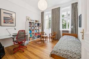 Stuck, Fischgrät & Flügeltüren: Herrschaftliche Familienwohnung in bester Lage Charlottenburgs! – Mommsenstr. 61, 10629 Charlottenburg, Berlin – Vorschaubild 7