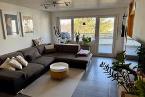 Modernisierte Traumwohnung mit sonnigem Westbalkon in Stuttgart-Riedenberg – Dattelweg 31, 70619 Riedenberg, Stuttgart – Vorschaubild 2