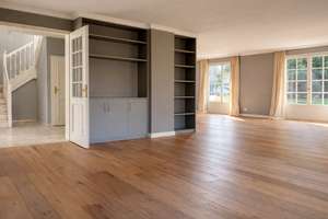 Repräsentatives Einfamilienhaus auf weitläufigem Grundstück in Sackgassenlage von Stockelsdorf – Die vollständige Adresse der Immobilie erhältst du vom Anbieter., 23617 Stockelsdorf – Vorschaubild 2