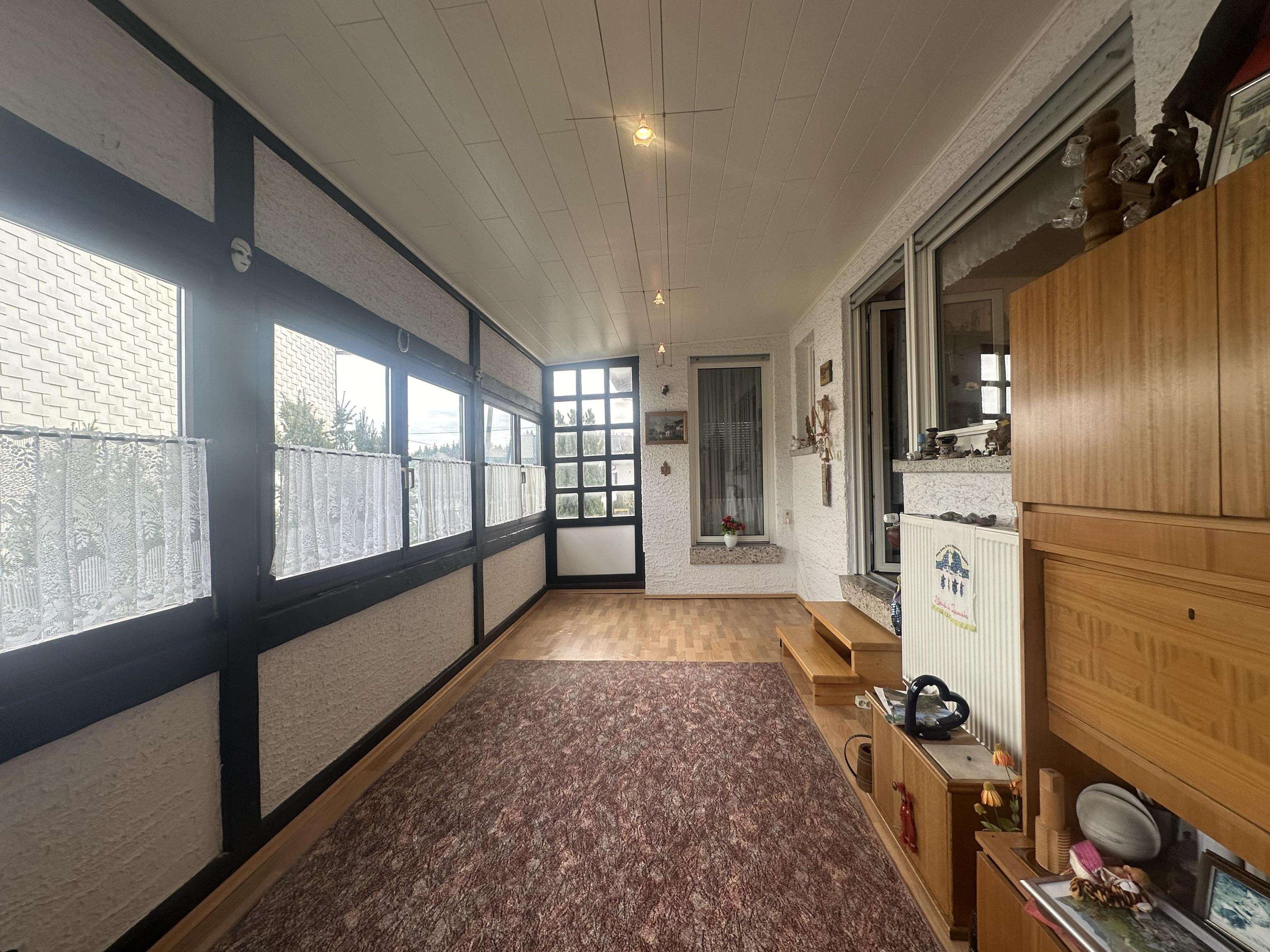 Immobilie in Oberhausen bei Kirn - Zeitgemäßer Bungalow mit Keller und idyllischem Flair  - Bild 3