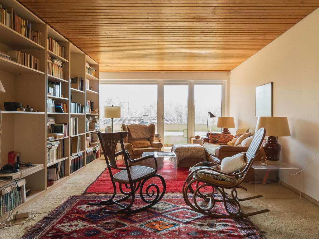 Immobilie in Königstein - Wohnen in exklusiver Waldrandlage: Großzügige Wohnung mit 2 Terrassen und Wellnessbereich - Bild 0