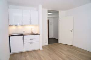 Exklusive 1-Zimmer-Wohnung mit Balkon und Einbauküche in München – Friedrichshafener Straße 16, 81243 Aubing-Süd, München – Vorschaubild 4