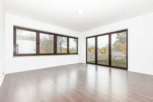 Moderne und hochwertige Stadtvilla im Bauhaus-Stil mit PV-Anlage und Speicher (Tesla Powerwall) – Dahme-Spreewald (Kreis) – Vorschaubild 11