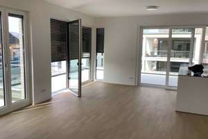 Wohnung mit großem  Balkon  EBK TG-Stellplätze – Augustastraße 12, 65185 Südost, Wiesbaden – Vorschaubild 3