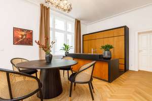 Stilvoller Altbaucharme von 1901 – Traumwohnung in prachtvollem Gründerzeitaltbau – Uhlandstraße 45, 10719 Wilmersdorf, Berlin – Vorschaubild 16