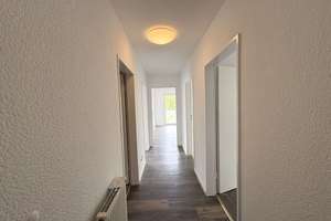 Frisch gestrichene 2-Zimmer Wohnung mit schönem Balkon – Sinnersdorfer Str. 68, 50769 Roggendorf/Thenhoven, Köln – Vorschaubild 4