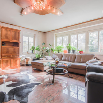 Wohnen & Arbeiten unter 
einem Dach – mit eigener 
Energiequelle im Südschwarzwald
 in Tiefenstei