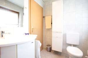 Sonniges Reihenhaus in absolut ruhiger Lage in Puchheim, 5 Zimmer+ Bad+ 2 WCs + Südbalkon+ Südgarten – 82178 Puchheim – Vorschaubild 25