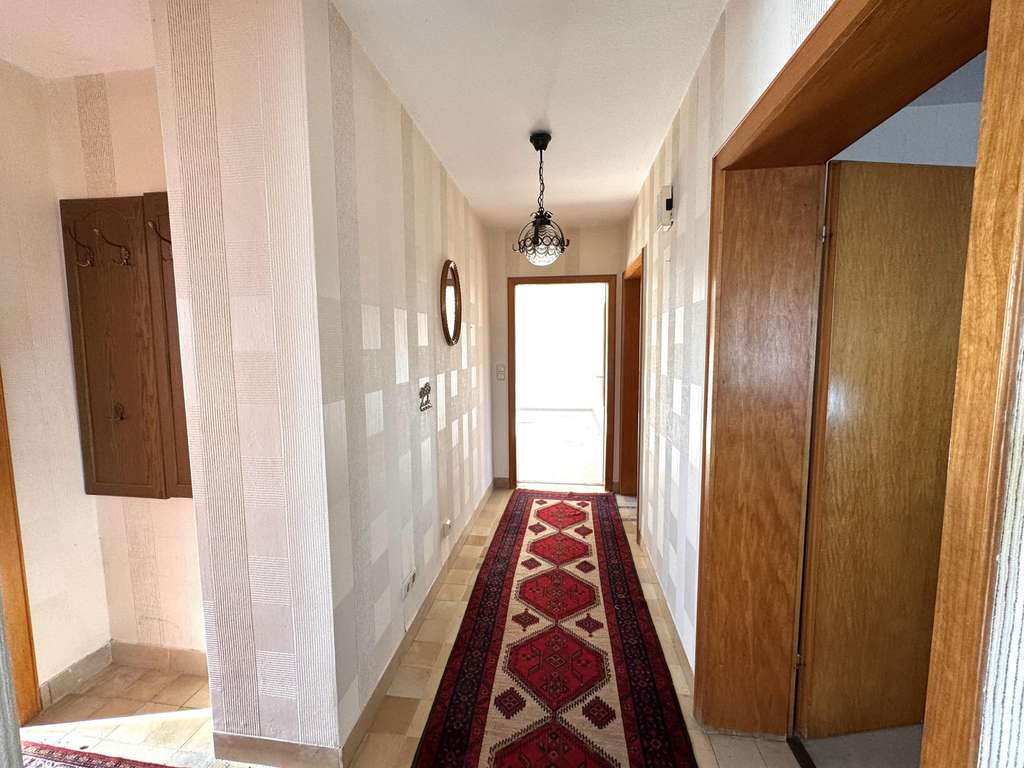 Immobilie in Steinebach an der Wied - „Hier beginnt Zuhause – großzügiges Einfamilienhaus mit Herz und Potenzial“ - Bild 1