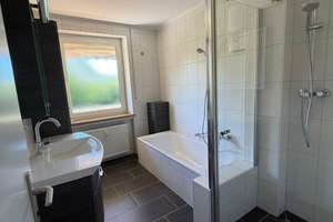 Großzügige 3-Zimmer-Wohnung, 2 Balkonen und Stellplatz – Die vollständige Adresse der Immobilie erhältst du vom Anbieter., 86156 Kriegshaber, Augsburg – Vorschaubild 8