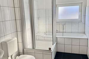 Stadtleben trifft Wohnqualität – 4 Zimmer, Kamin und drei Balkone – Oststraße 37, 40211 Stadtmitte, Düsseldorf – Vorschaubild 17