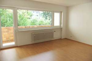 Großzügige 3,5-Zimmer-Wohnung mit 2 Balkonen, Regensburg-West – Die vollständige Adresse der Immobilie erhältst du vom Anbieter., 93049 Westenviertel, Regensburg – Vorschaubild 1