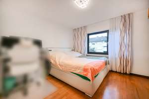 Gepflegte 2-Zimmer-Wohnung mit Balkon und TG-Stellplatz in bevorzugter Lage von Bonn - Oberkassel – Die vollständige Adresse der Immobilie erhältst du vom Anbieter., 53227 Oberkassel, Bonn – Vorschaubild 8